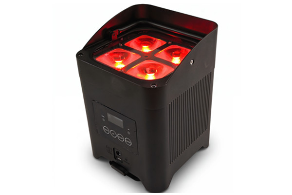 4颗20W RGBWAUV 六合一 LED 防水电池帕灯